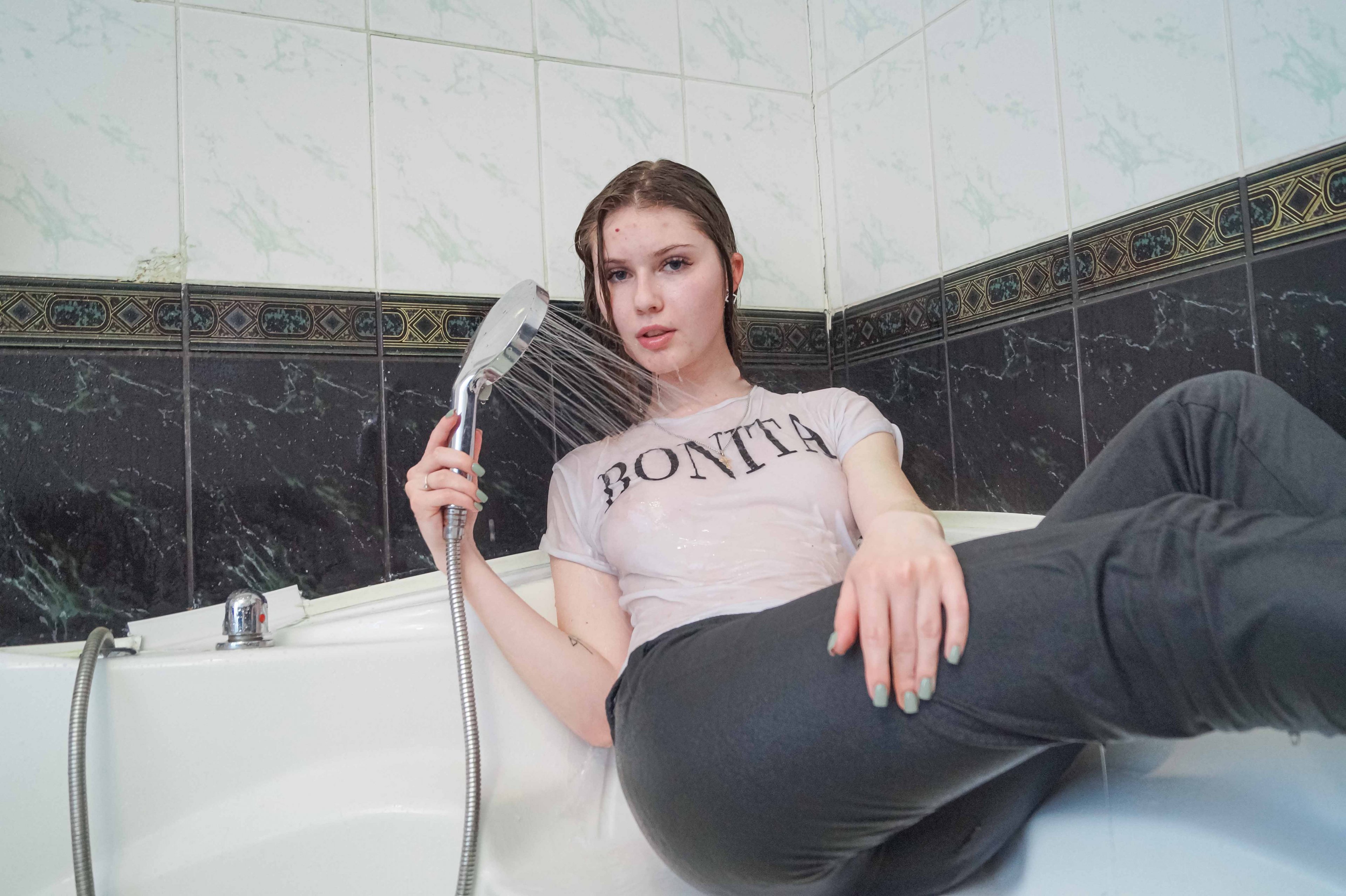 Soap + Shower + Bathing Nastya in a Transparent T-shirt?: Nastya washed her  pants, a transparent T-shirt and slowly got wet - UMD